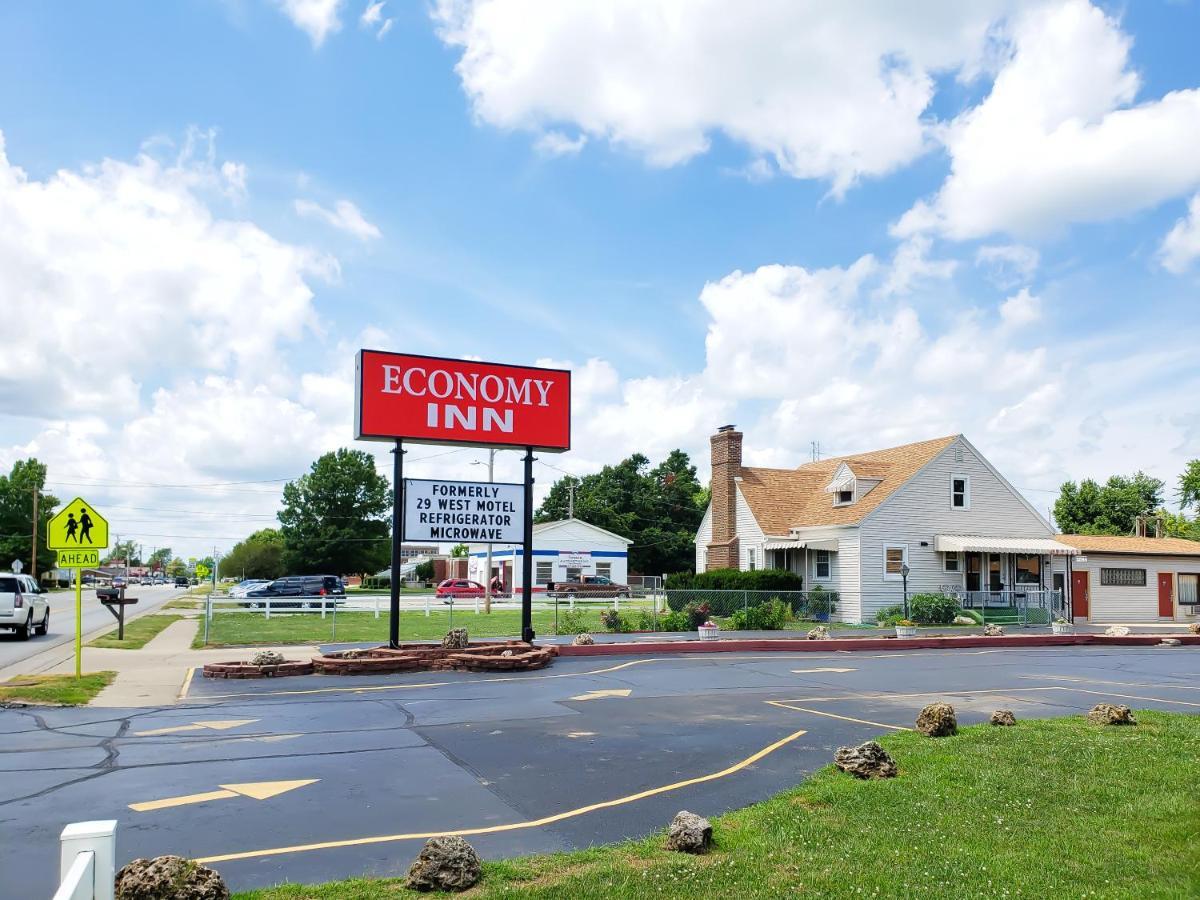Economy Inn Taylorville Exterior foto